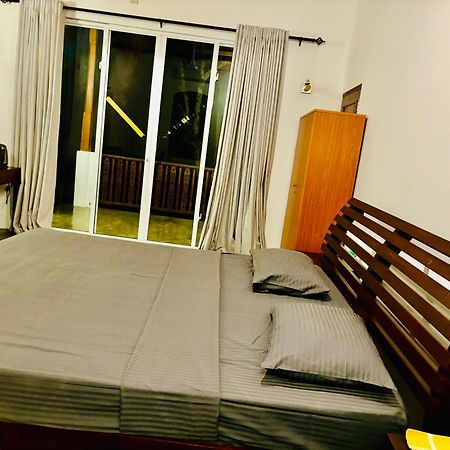 Hotel Blue Fox Hikkaduwa Exterior foto